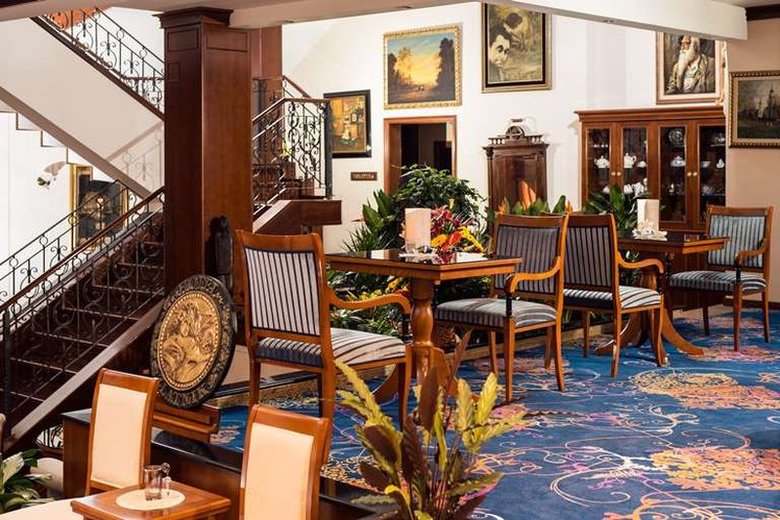 Zlatnik Hotel