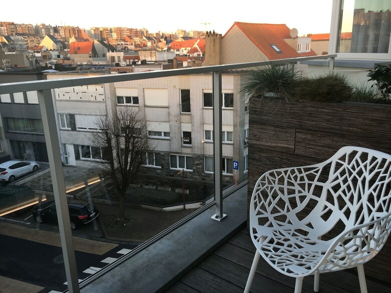 Abc Hotel