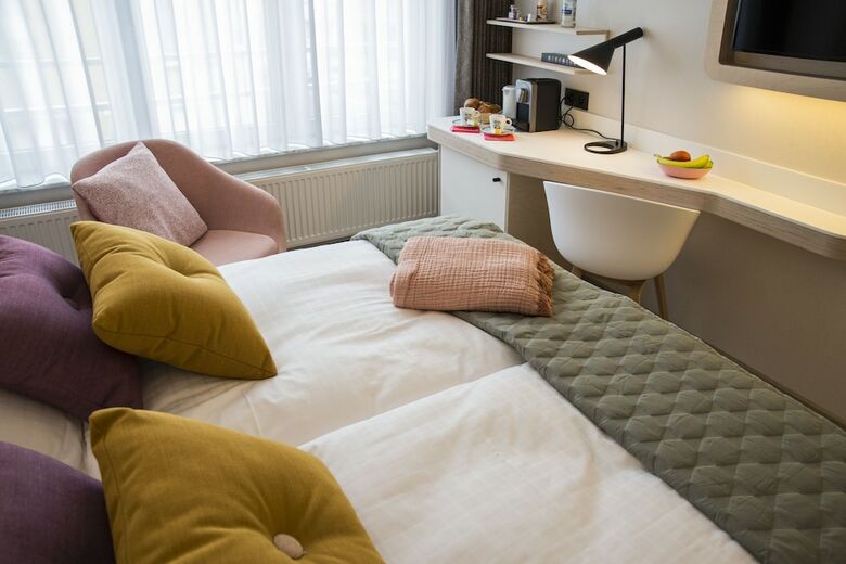 Abc Hotel
