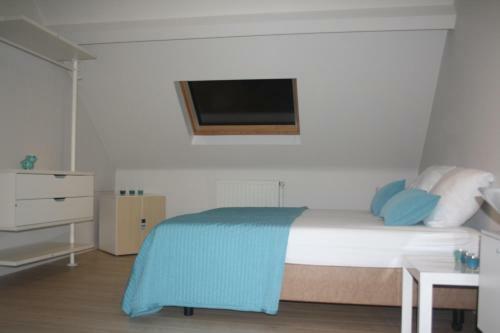 Holiday Home Wipers Times