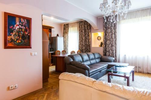 Natali Apartments
