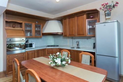 Natali Apartments