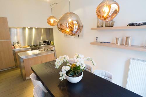 Y & L Villa