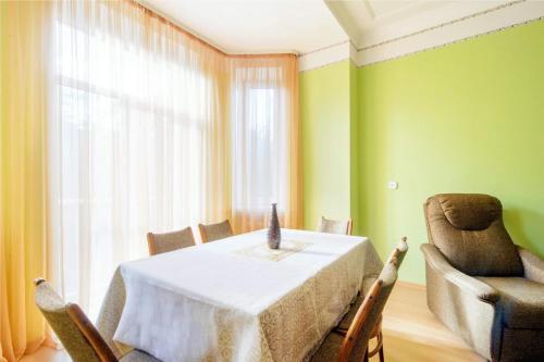 Apartamento Vokzal Kirova 1 (2)