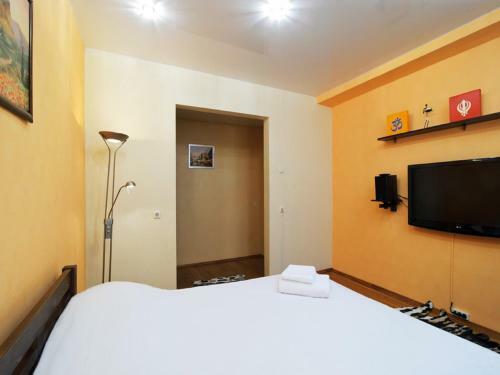 Economy Apartment Center