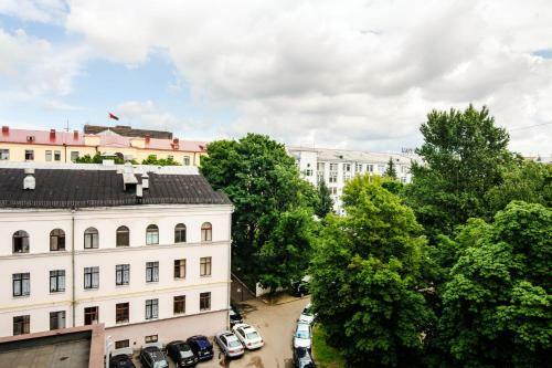 Apartments Near Circus