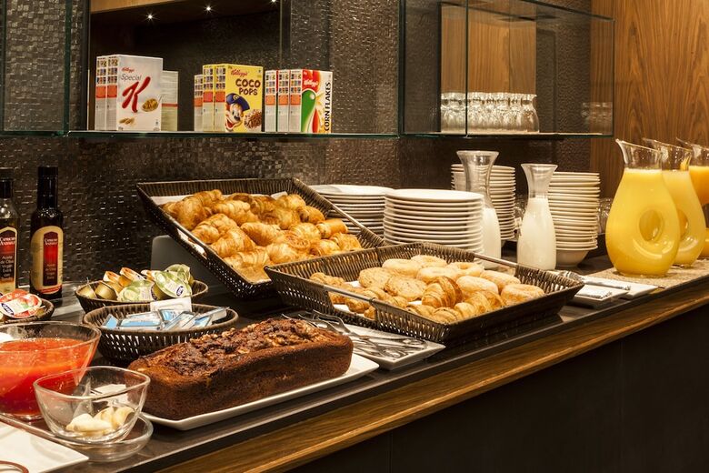Hotel AC General Alava