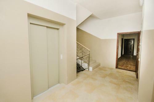 Apartment Nezavisimosti 85 V