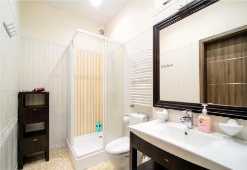 10 Apartment On Ploshad Pobedi