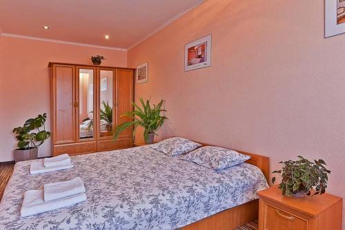10 Apartment On Ploshad Pobedi