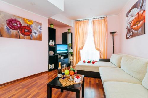 10 Apartment On Ploshad Pobedi