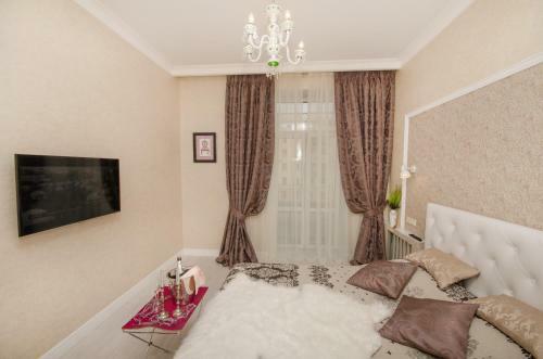 Molnar Apartments Nezavisimosti 37