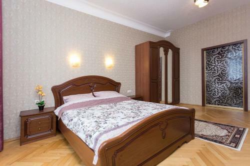 Apartment On Niezalie?nasci 55