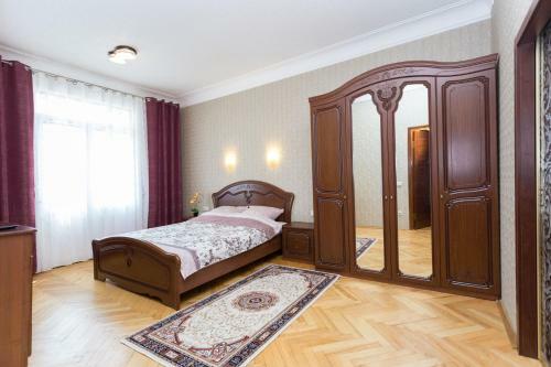Apartment On Niezalie?nasci 55