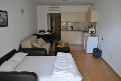 Aparthotel Julia Family Apartments