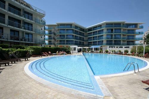 Riviera Blue Hotel