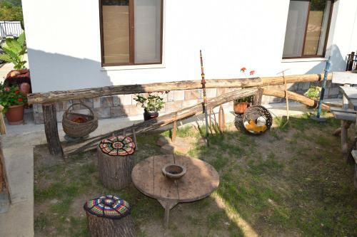 Hostal Koshov Guest House
