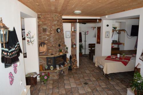 Hostal Koshov Guest House
