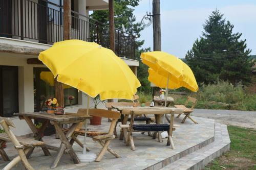 Hostal Koshov Guest House