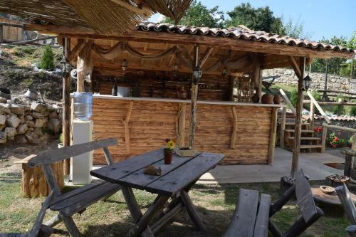 Hostal Koshov Guest House