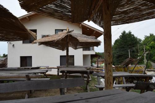 Hostal Koshov Guest House