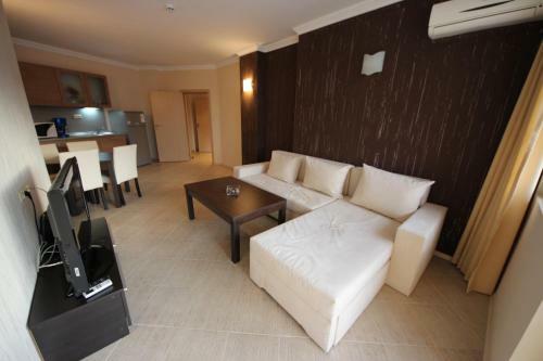 Menada Regina Mare Apartments