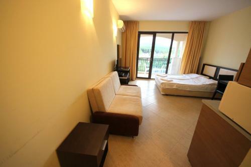 Menada Regina Mare Apartments