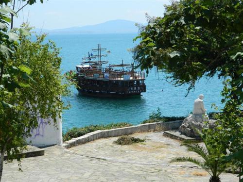 Hostal Guest House Villa Yavorov 2