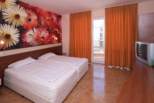 Sunny Flower Hotel