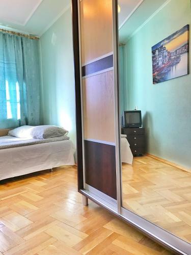 Hostal Guest House Top Aparts