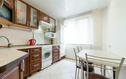 Hostal Guest House Top Aparts
