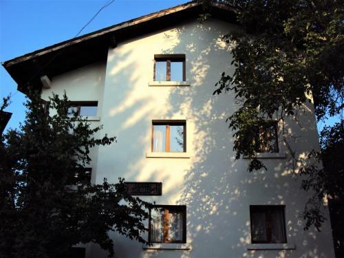 Hostal Guest House Sema
