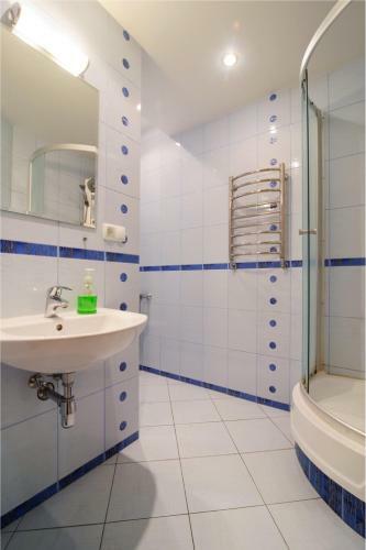 4 Rooms Apartment On Surhanava