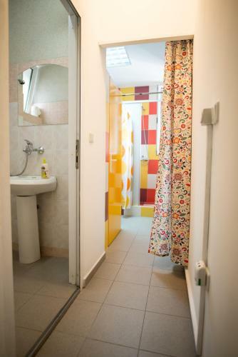 Hostal Canape Connection Guest House