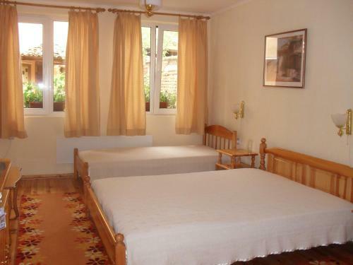 Hostal Guest House Stela