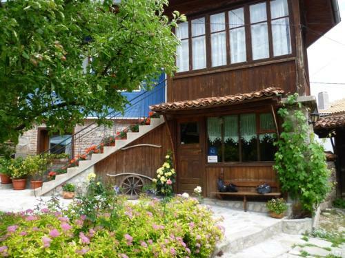 Hostal Guest House Stela