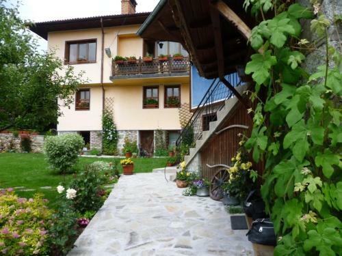 Hostal Guest House Stela