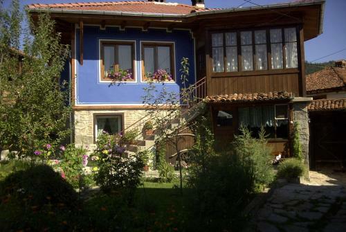 Hostal Guest House Stela