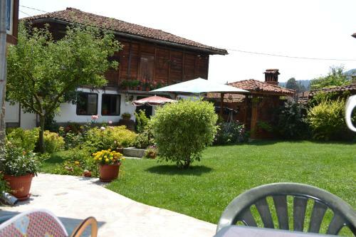 Hostal Guest House Stela