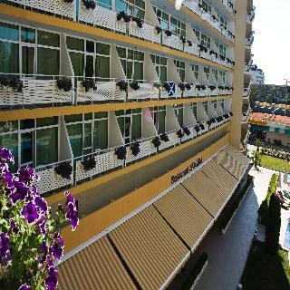 Grand Hotel Oasis