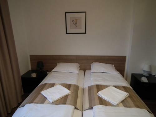 Hostal Lion Guest House