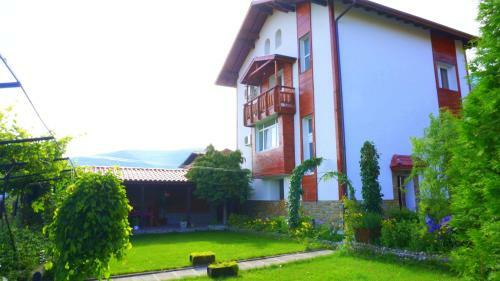 Hostal Guest House Simona