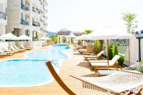 Apartcomplex Harmony Suites 10