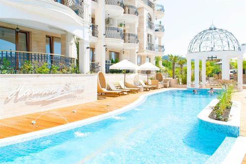 Apartcomplex Harmony Suites 10