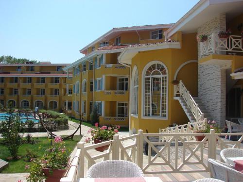 Hotel Blue Orange Beach Resort