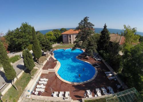 Bisser Hotel