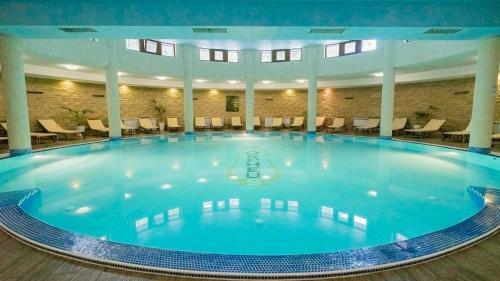 Hotel Orpheus - Casino And Spa