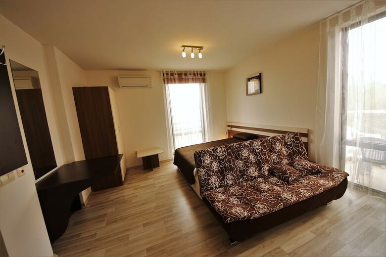 Menada Tarsis Apartments