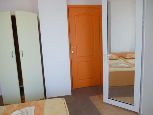 Hostal Guest House Dani