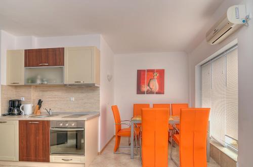 Pmg Laguna Apartments